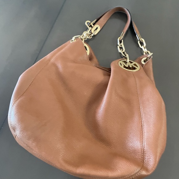 Michael Kors Handbags - Michael Kors Shoulder Bag.